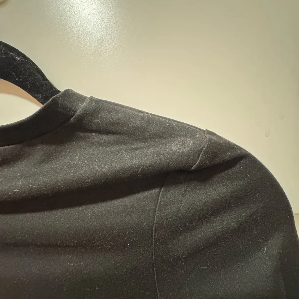 Amazon Classic Black Long Sleeve Top - Picture 3 of 3